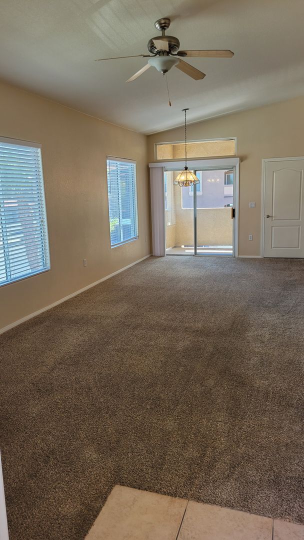 Building Photo - 10650 Calico Mountain Ave