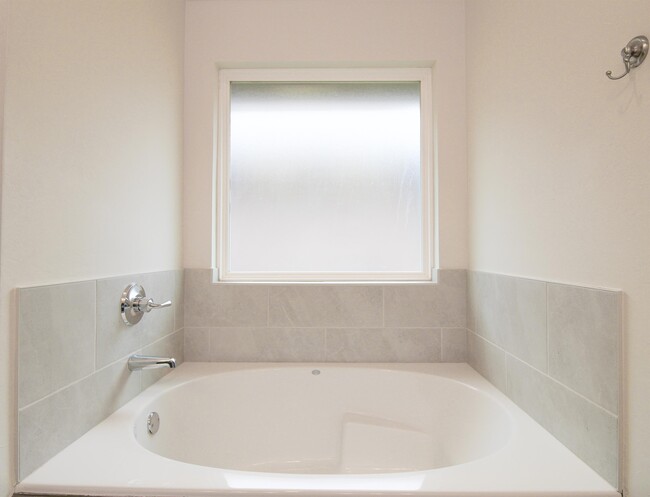 Foto del edificio - 3608 Shutter Ridge Dr