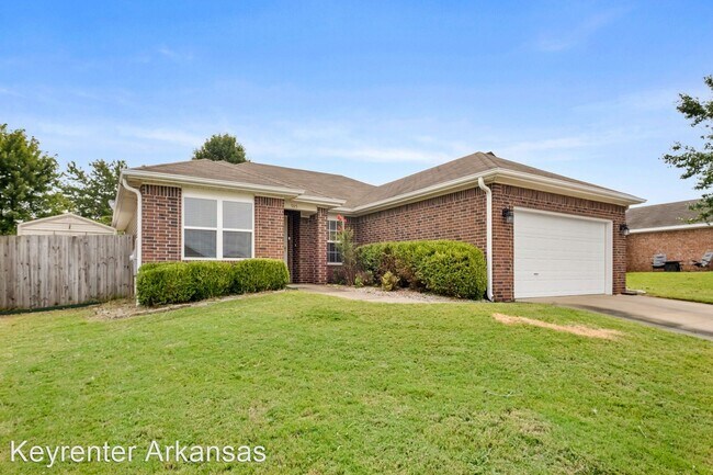 Foto del edificio - 3 br, 2 bath House - 705 SW Crystal St