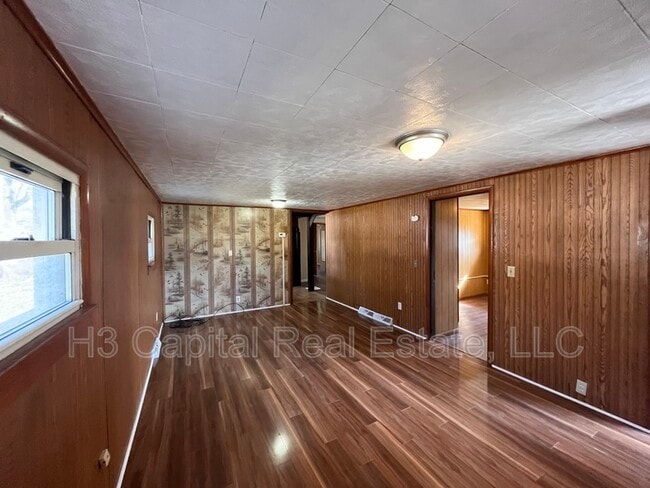 Building Photo - 237 Saint Mary's Pl