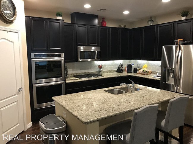Foto del edificio - 7838 Red Rock Ridge Ave
