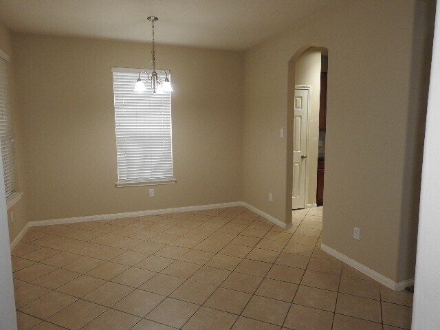 Foto del edificio - 25107 Hazel Ranch Dr