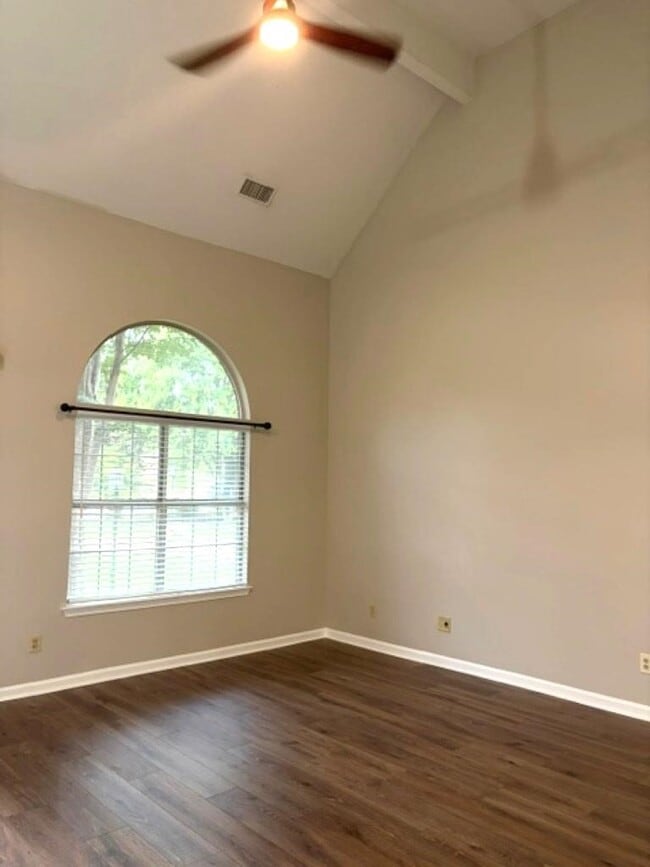 Foto del edificio - 2972 Woodland Ash Cove