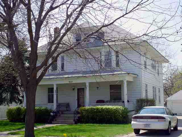 Primary Photo - 927 N Nye Ave