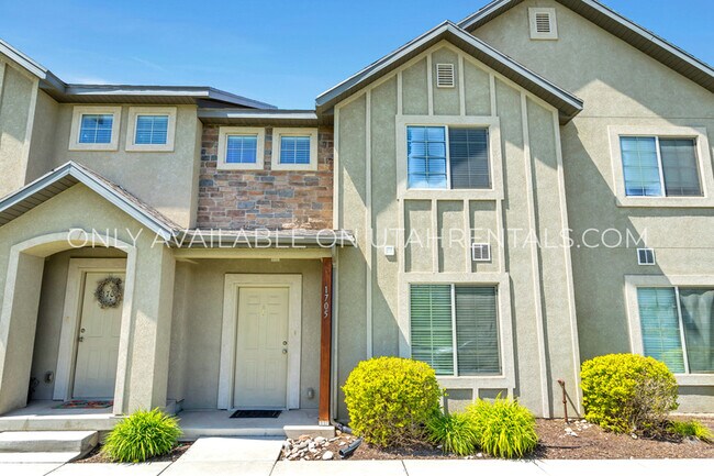 Building Photo - 1705 Dragonfly Ln