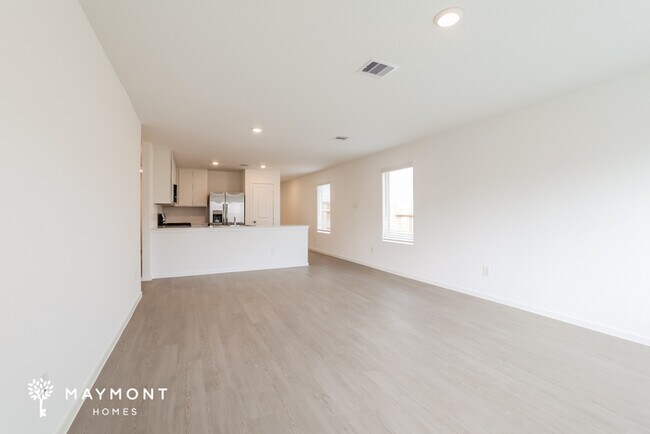 Foto del edificio - 18039 Trepito Ave