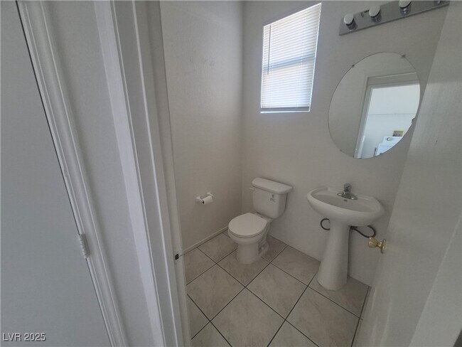 Foto del edificio - 2712 Wooly Rose Ave