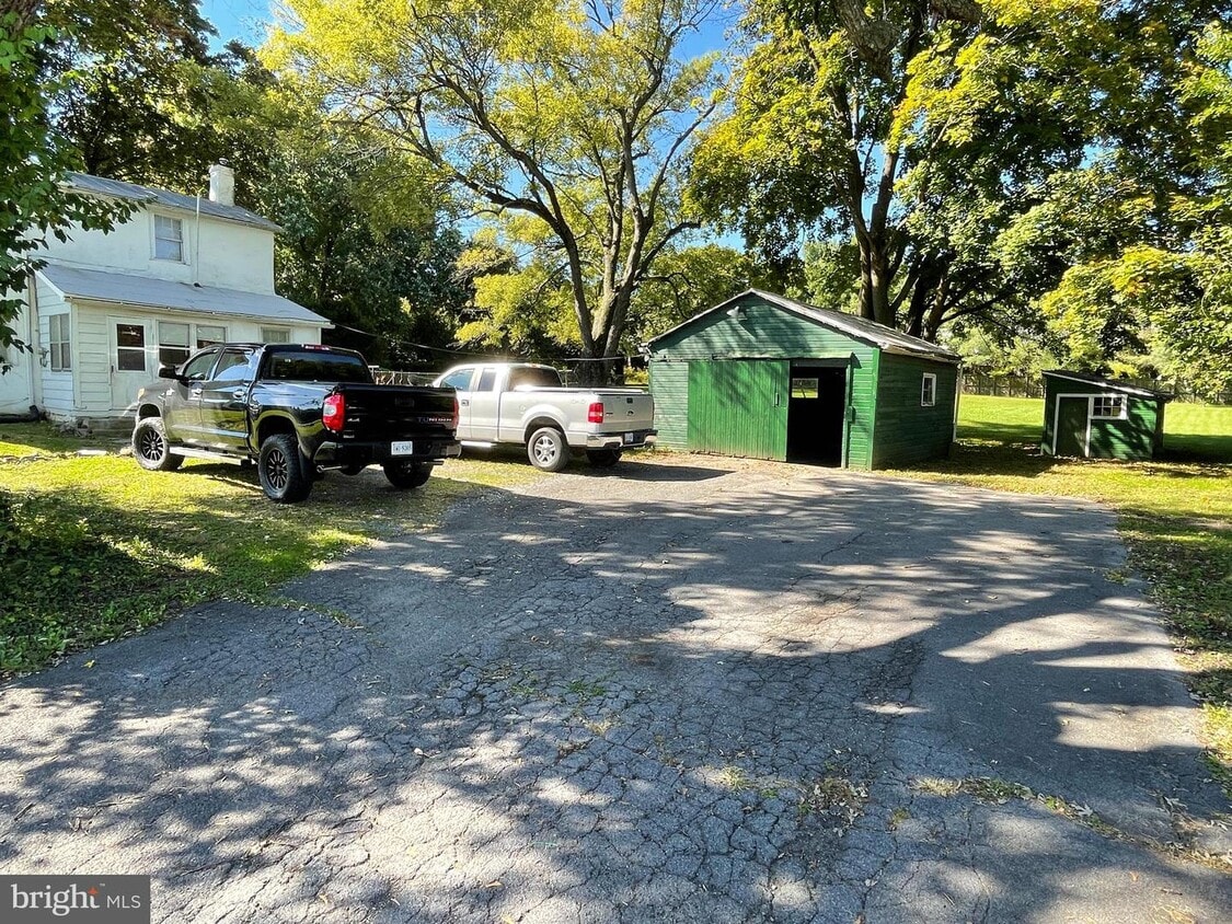 851 Fox Dr, Winchester, VA 22603 House Rental in Winchester, VA