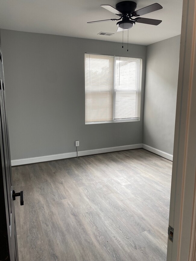 Building Photo - 2311 Anoka Ave