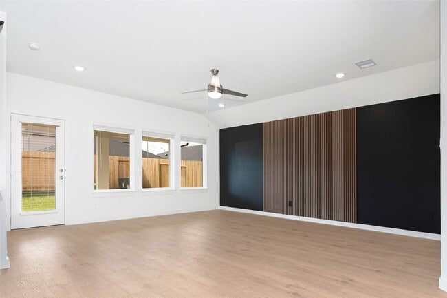 Foto del edificio - 30615 Windermere Peaks Ln