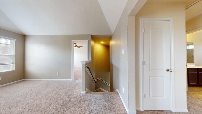 Foto del edificio - 15103 Signal Ridge Way