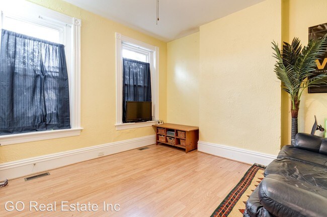 Foto del edificio - 2627 W Cary St
