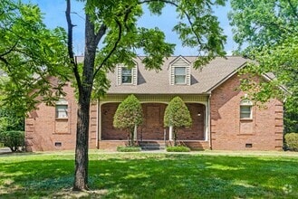 Building Photo - 1158 Sewanee Rd