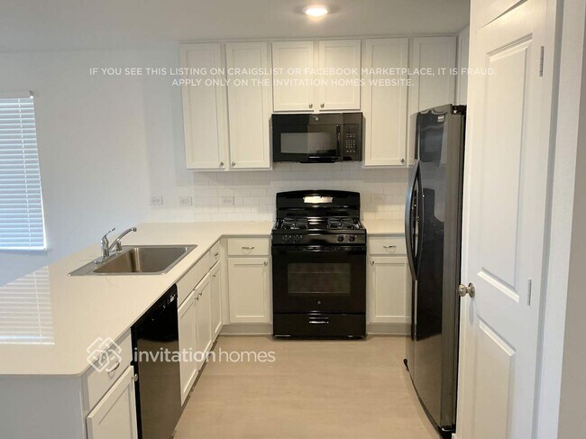 Foto del edificio - 905 Carrick Dr
