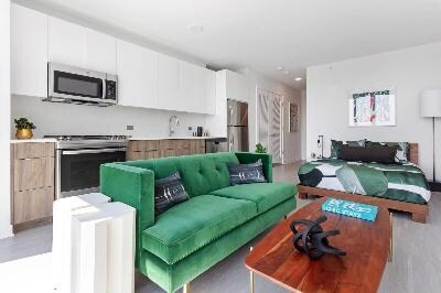 Foto del edificio - 2345 N Lincoln Ave