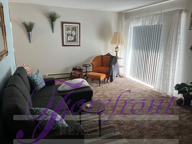 Foto del edificio - 4440 S Poplar St