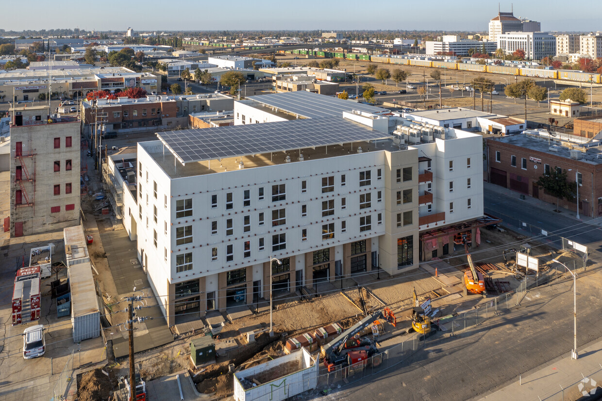 Construction 11/2022 - The Monarch @ Chinatown