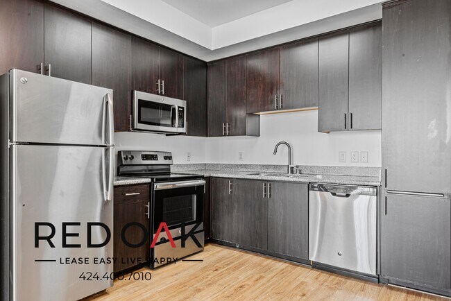 Foto del edificio - 5837 W Sunset Blvd