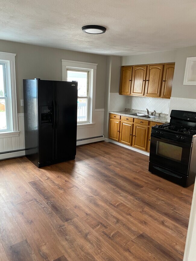 Kitchen - 11 Franklin St