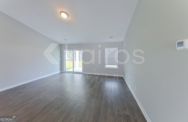 Foto del edificio - 104 Ebenezer Blf Wy