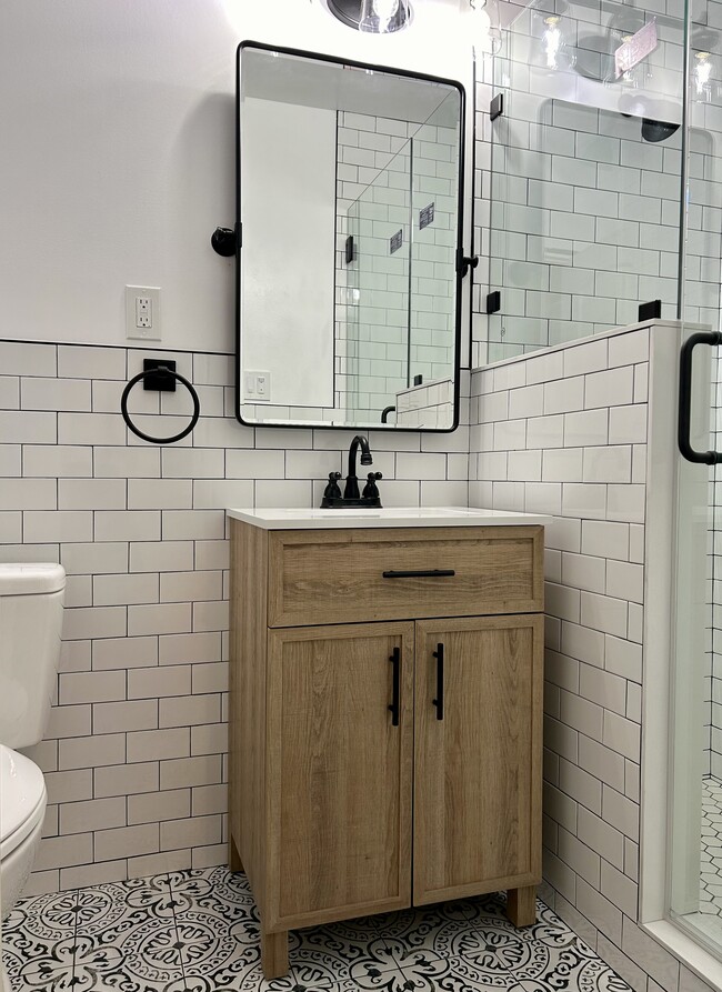 Foto del edificio - 1533 Freeman Ave