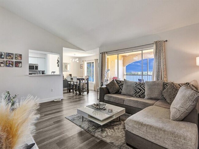 Foto del edificio - 2351 NW 33rd St