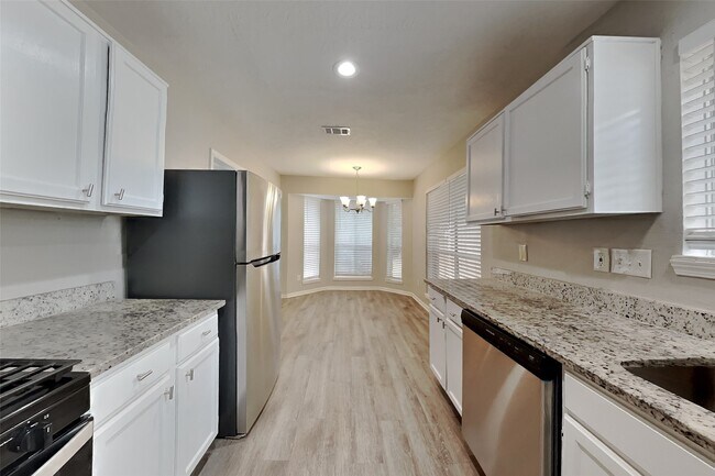 Foto del edificio - 17514 Hamilwood Dr