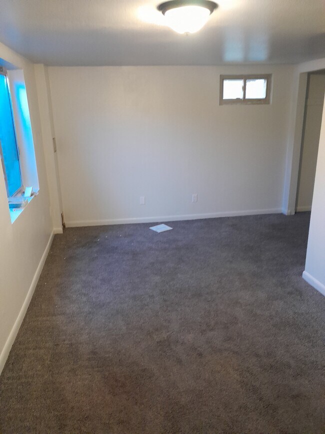 Foto del edificio - 9241 N King Way