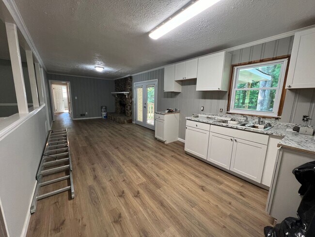 Foto del edificio - Newnan- 57 Morningside Dr 3 Bedroom 1.5 Bath