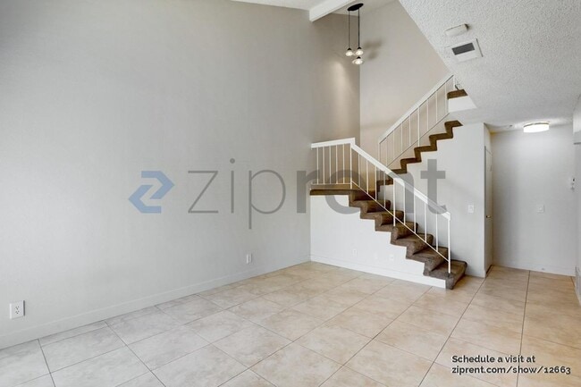Foto del edificio - 1109 Golden Springs Dr