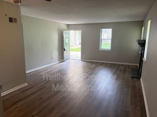 Foto del edificio - 8702 NW 82 Terrace