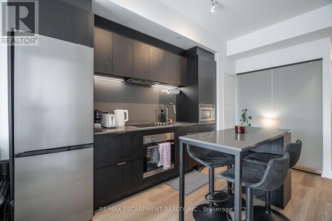 Photo du bâtiment - 1 Jarvis St