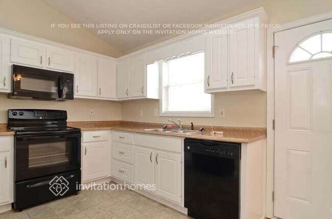 Building Photo - 295 Claremont Dr