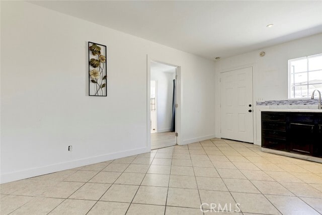 Building Photo - 8852 Morehart Ave