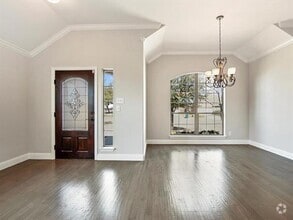 Building Photo - 224 Linden Ct