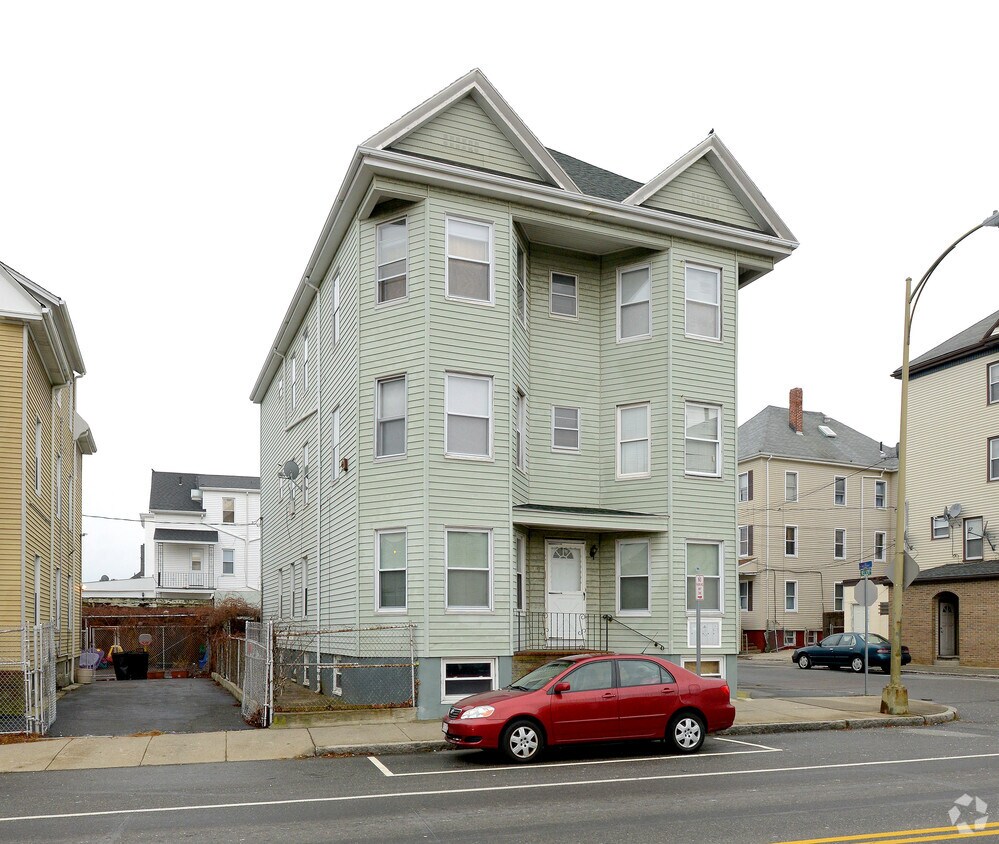 Building Photo - 59 County St