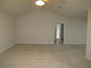 Building Photo - 6906 Sandy Knolls Dr