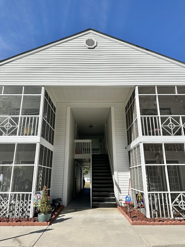 1732 Oakdale Terrace Blvd, Florence, SC 29501 Townhome Rentals in