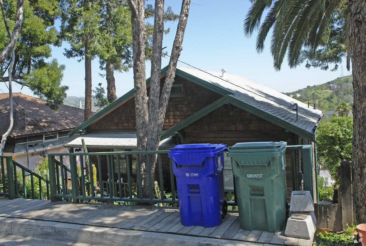 925 7th Ave, Crockett, CA 94525 Apartments in Crockett, CA