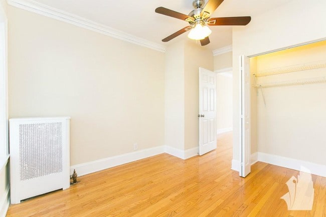 Building Photo - 4861 North Paulina-G