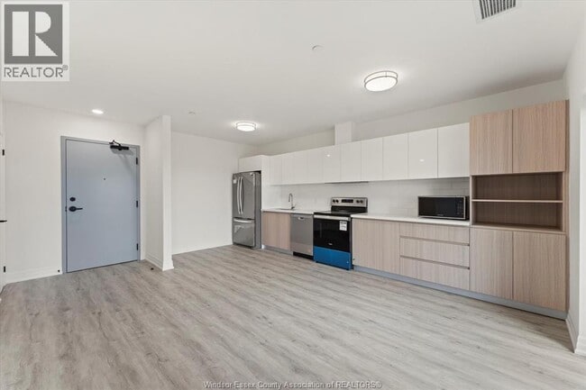 Building Photo - 7337 Meo Blvd