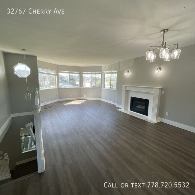 Building Photo - 32767 Cherry Ave