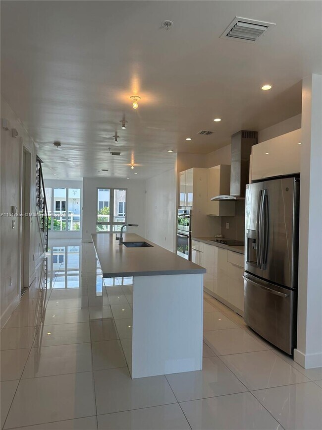 Foto del edificio - 10220 NW 63rd Terrace