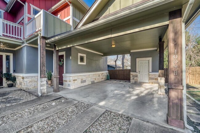 Foto del edificio - 1009 Taulbee Ln