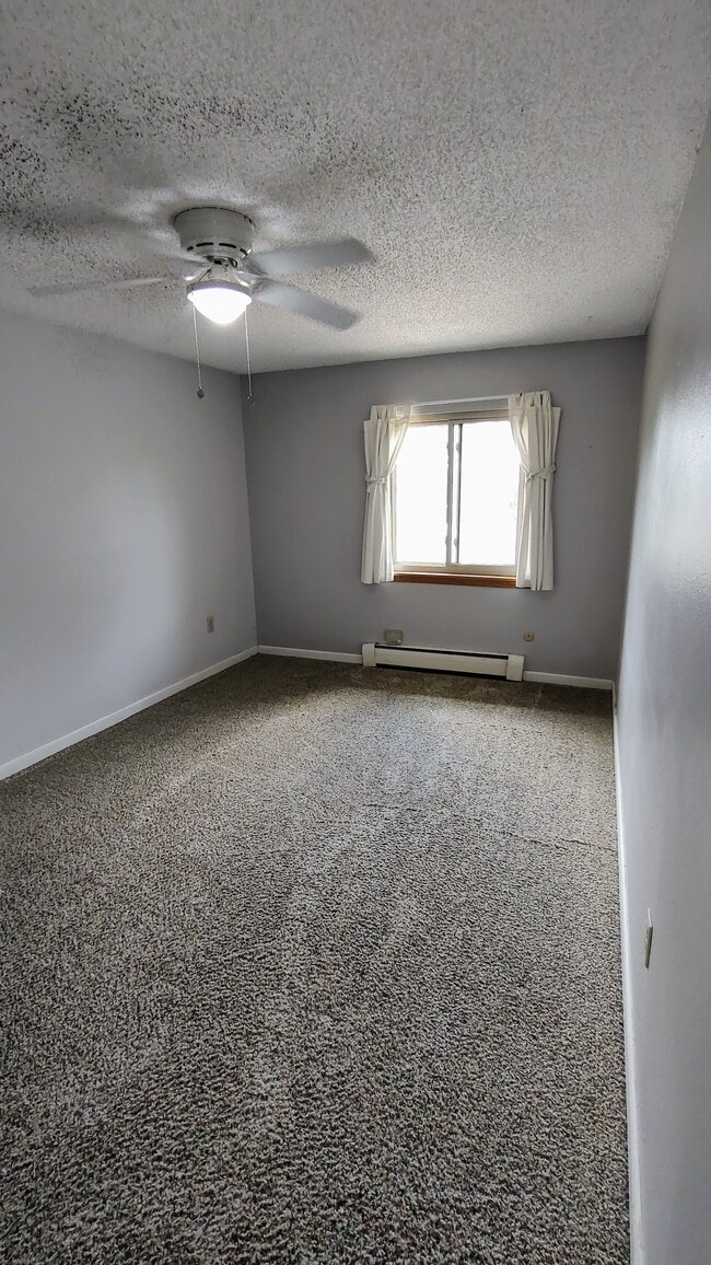 Building Photo - 3150 Iris Ave