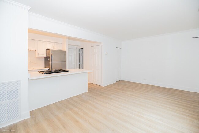 Foto del edificio - 455 W Grant Pl