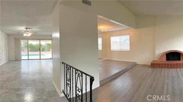 Foto del edificio - 7262 Carlton Ave