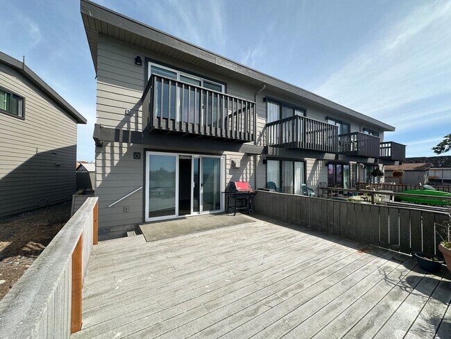 Foto del edificio - 4038 Mayne Ln