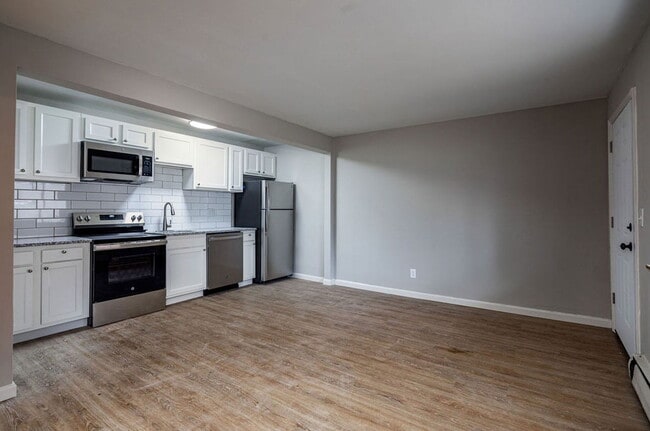 Building Photo - 2843 Cypress Way