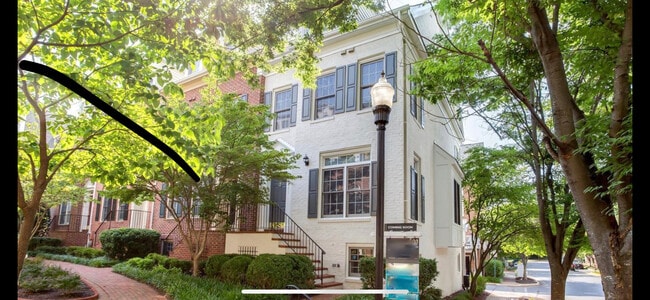 Building Photo - 8861 Ashgrove House Ln